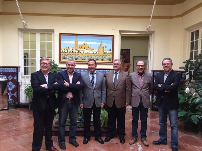 15073573_10154728365016738_2439051858562637276_n radio-sevilla-homenaje-LVI-festival-de-cante-jondo-antonio-Mairena