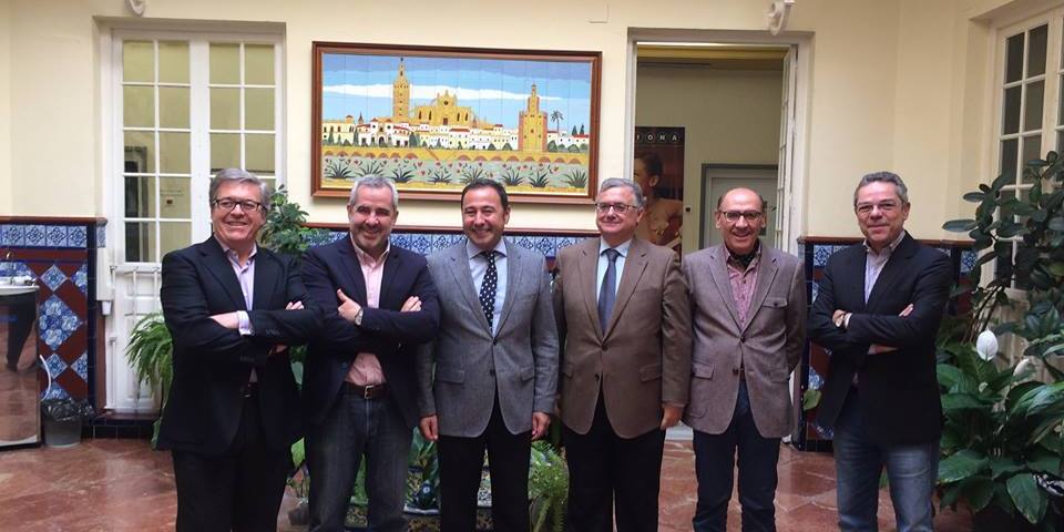 15073573_10154728365016738_2439051858562637276_n radio-sevilla-homenaje-LVI-festival-de-cante-jondo-antonio-Mairena